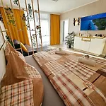 Modernes Wohlfuehl-apartment Mit Stil ミュルハイム・アン・デア・ルール